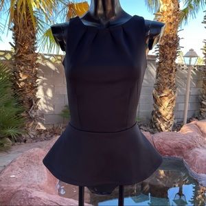 Dynamite elegance Black sleeveless slim fit flare top Size: XS